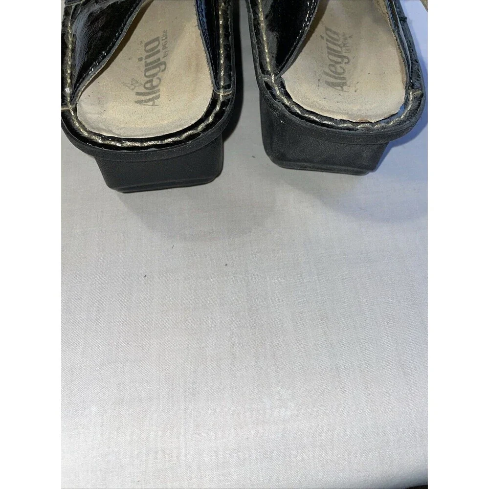 Alegria Women’s Platform Slides Size 39 U.S. 8 M Black Patent & Ivory Leather
